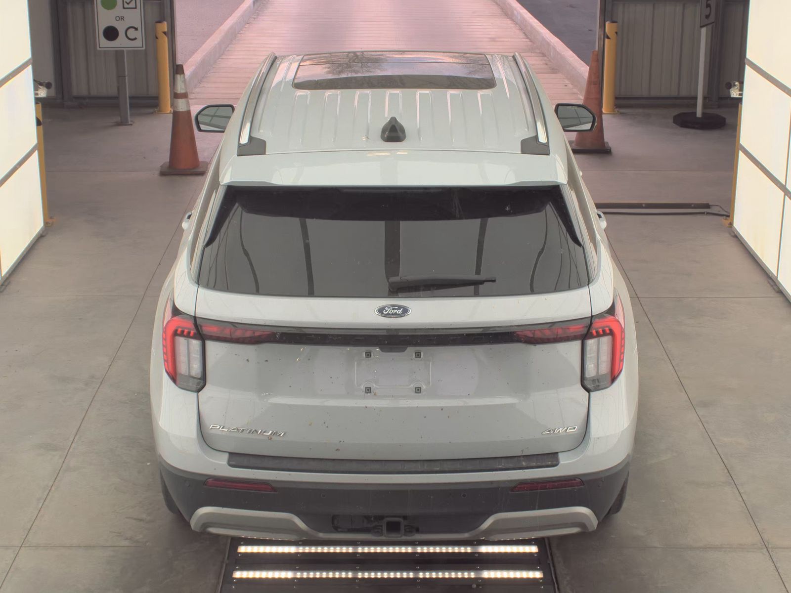 2025 Ford Explorer Platinum AWD