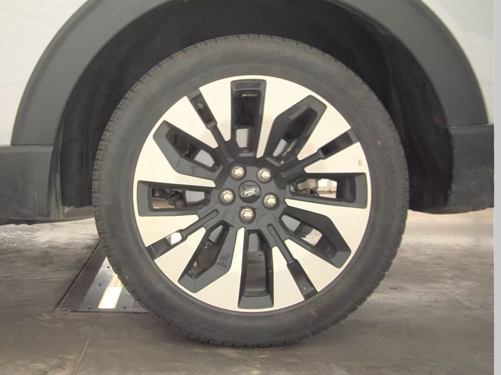 2025 Ford Explorer Platinum AWD