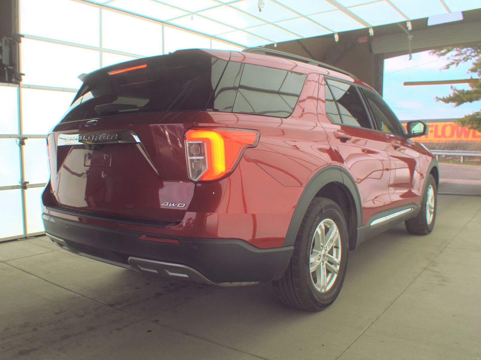 2023 Ford Explorer XLT AWD