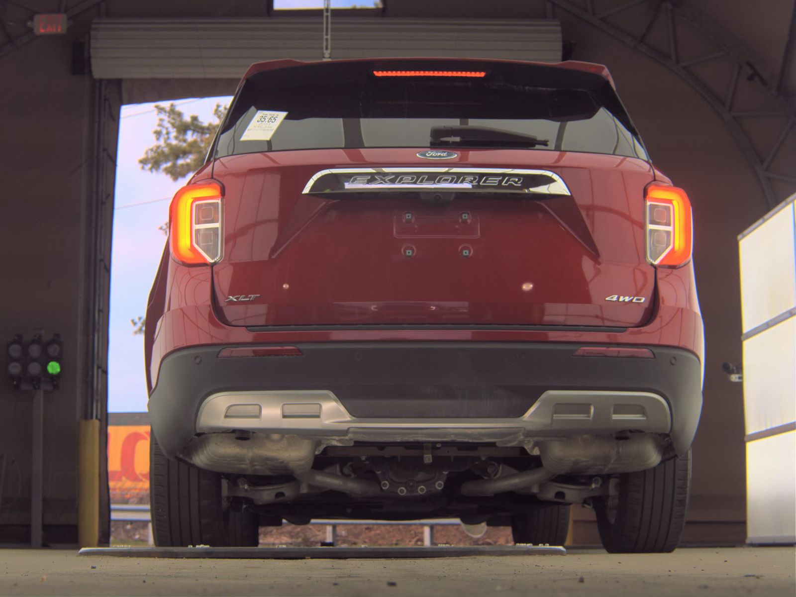 2023 Ford Explorer XLT AWD