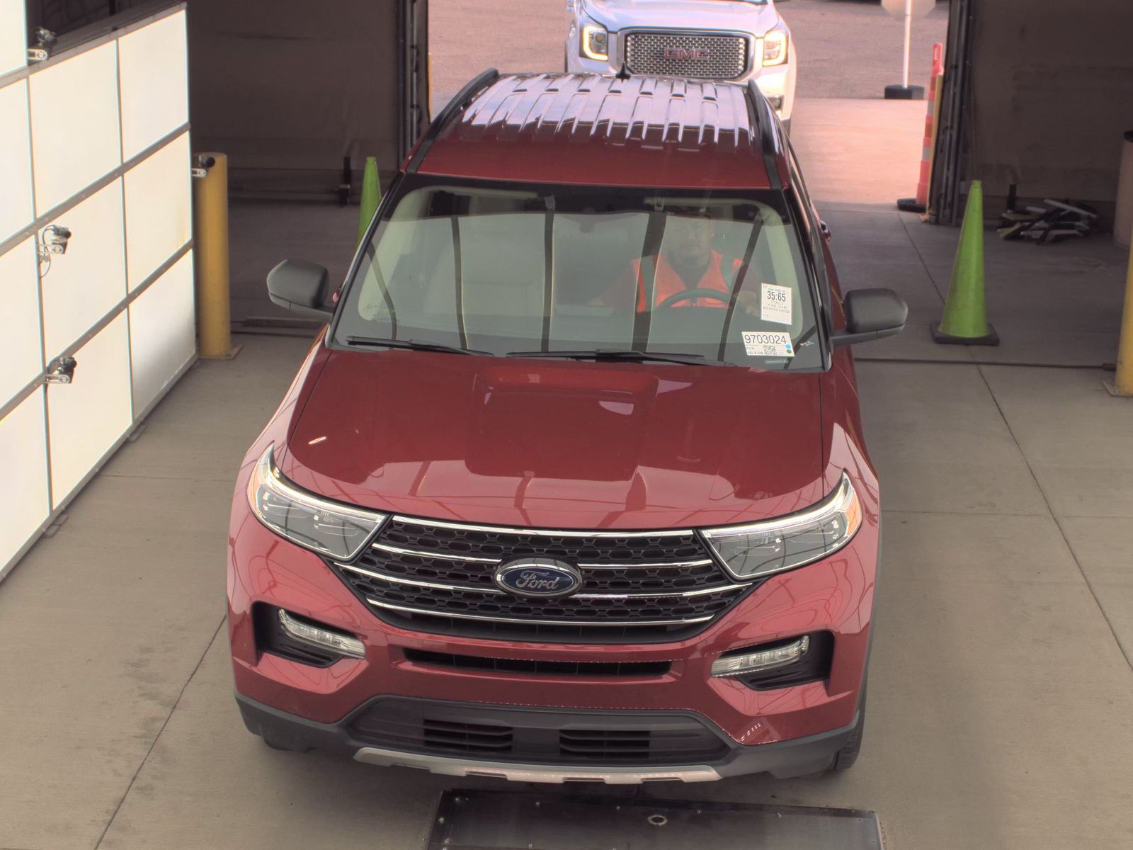 2023 Ford Explorer XLT AWD