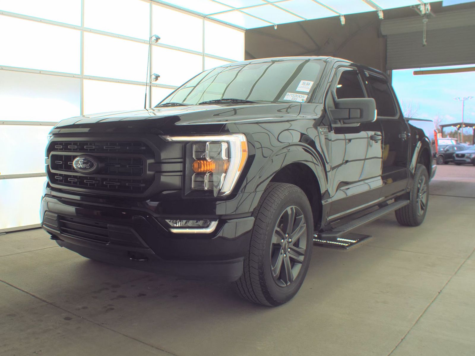 2023 Ford F-150 XLT AWD