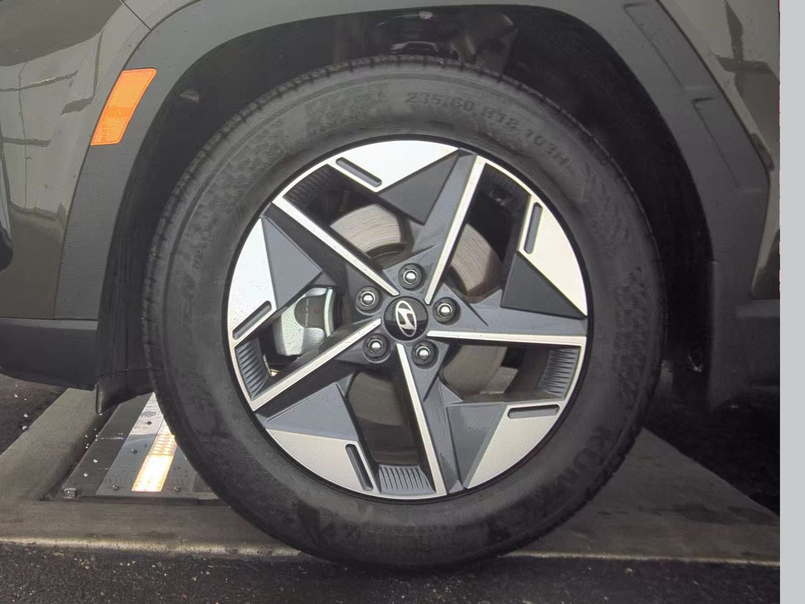 HYUNDAI UNKNOWN - 10