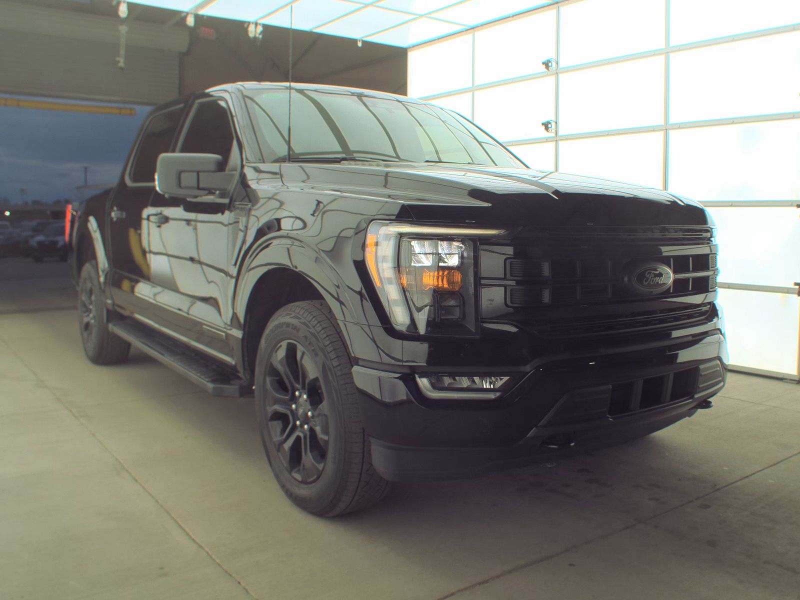 2023 Ford F-150 Hybrid XLT AWD