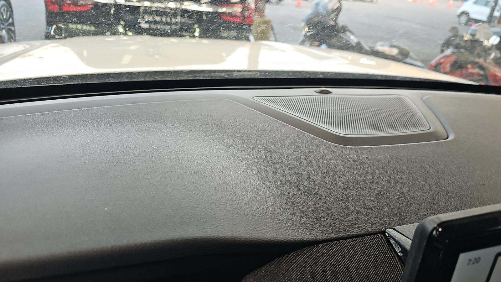 2025 Ford Explorer ST-Line AWD