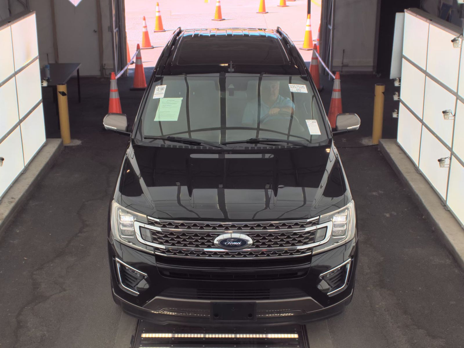 FORD EXPEDITION - 3