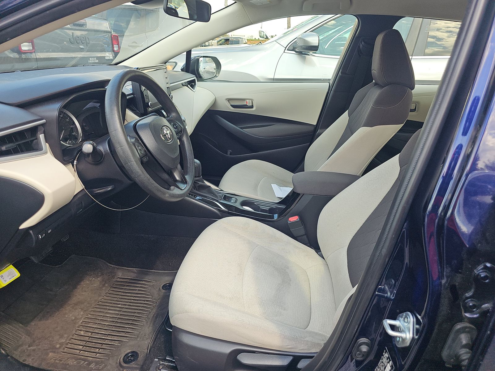 2022 Toyota Corolla LE FWD