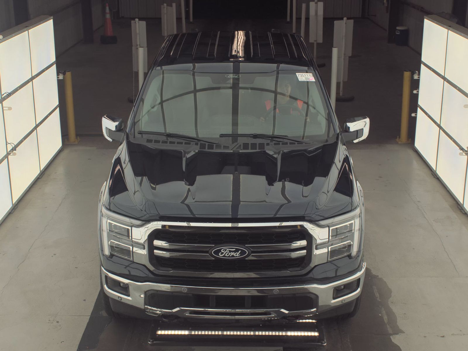 2025 Ford F-150 Hybrid Lariat AWD