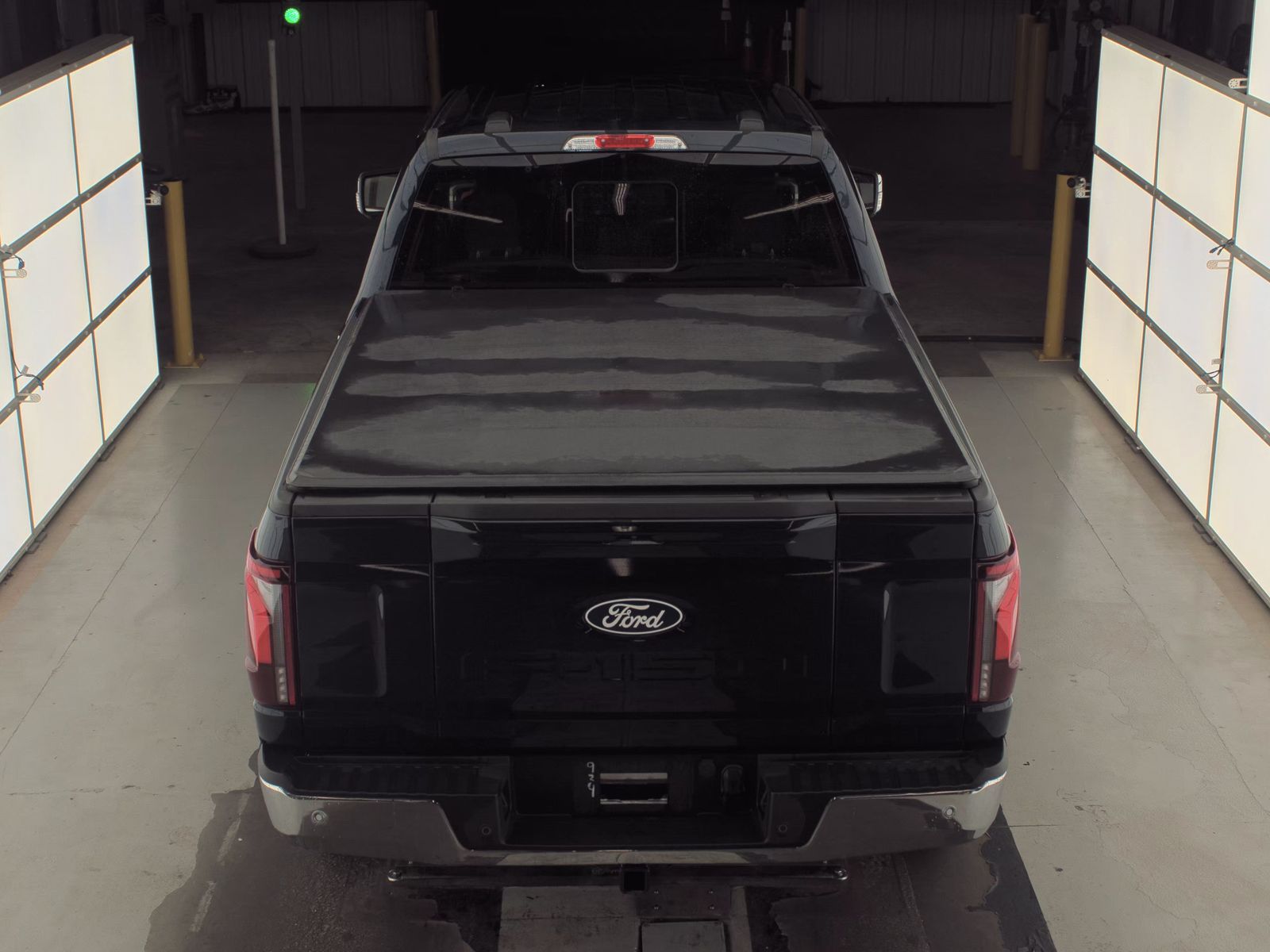 2025 Ford F-150 Hybrid Lariat AWD