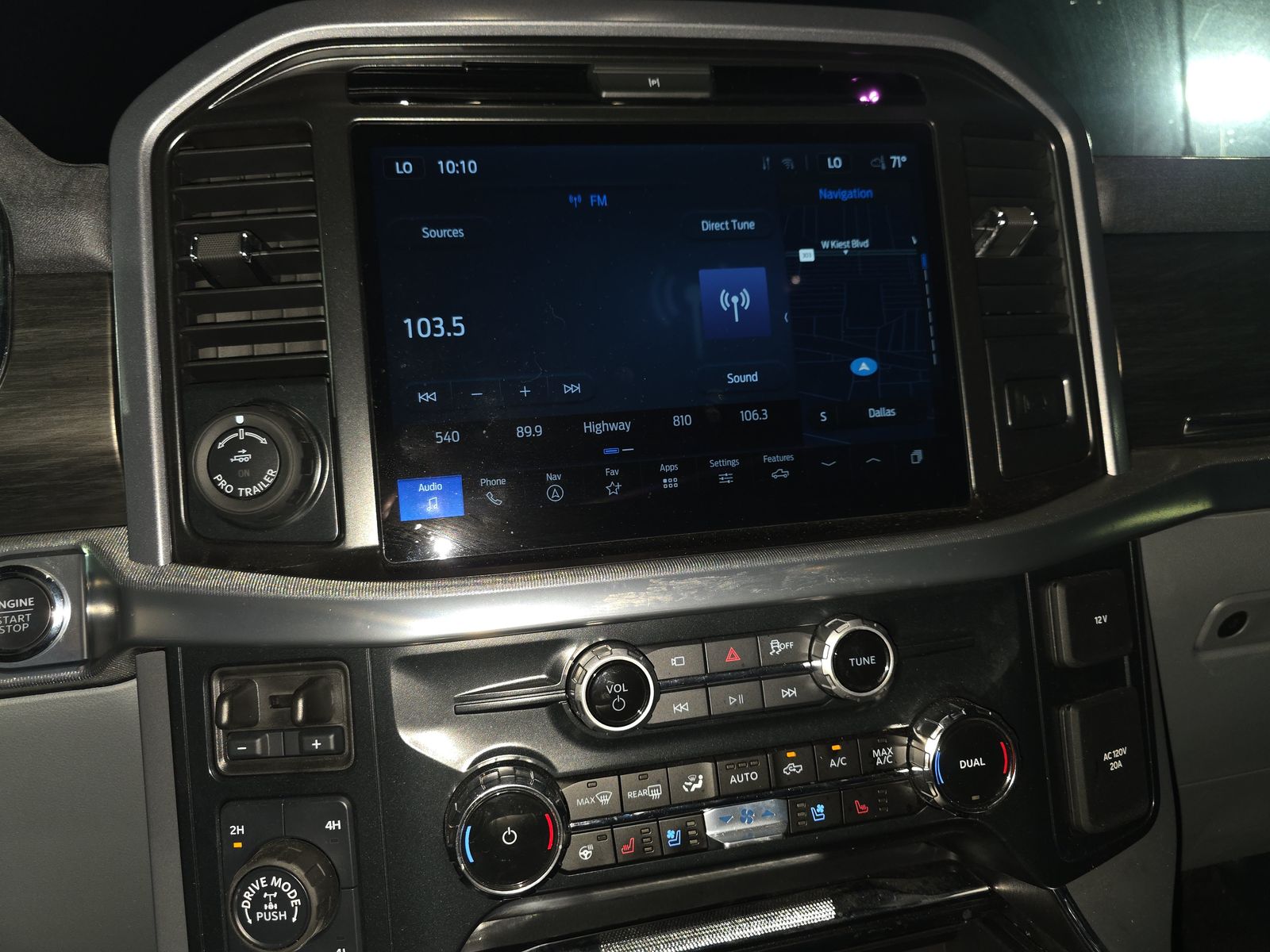 2025 Ford F-150 Hybrid Lariat AWD