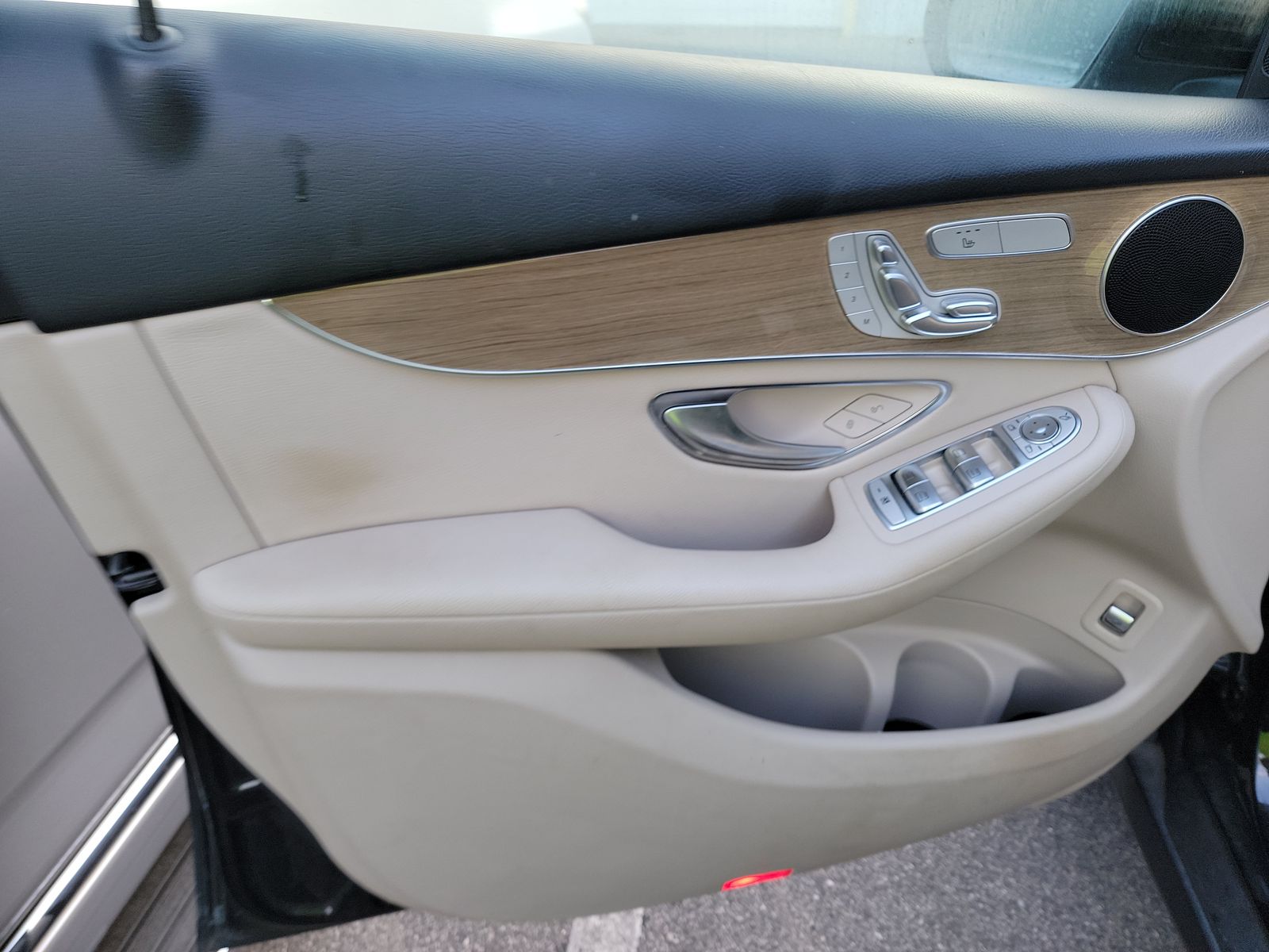 MERCEDES-BENZ GLC-CLASS - 10