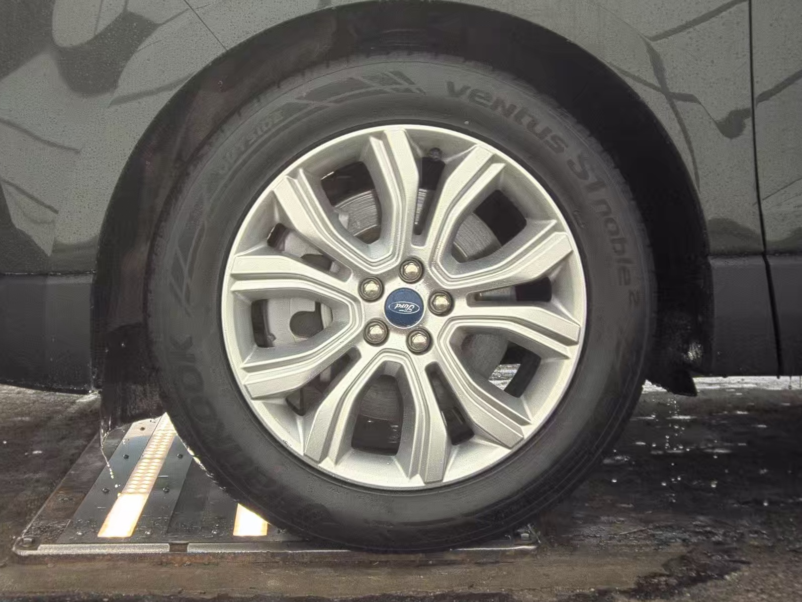 2022 Ford Edge Titanium AWD