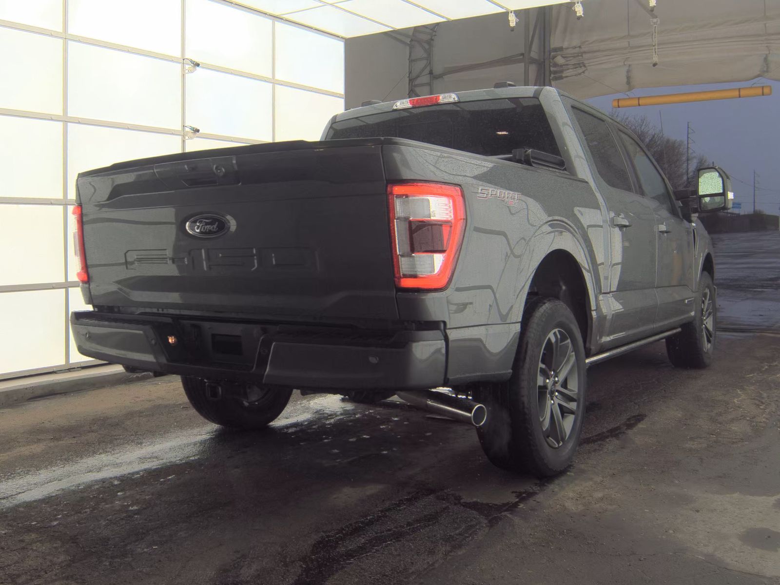 2023 Ford F-150 Hybrid Lariat AWD