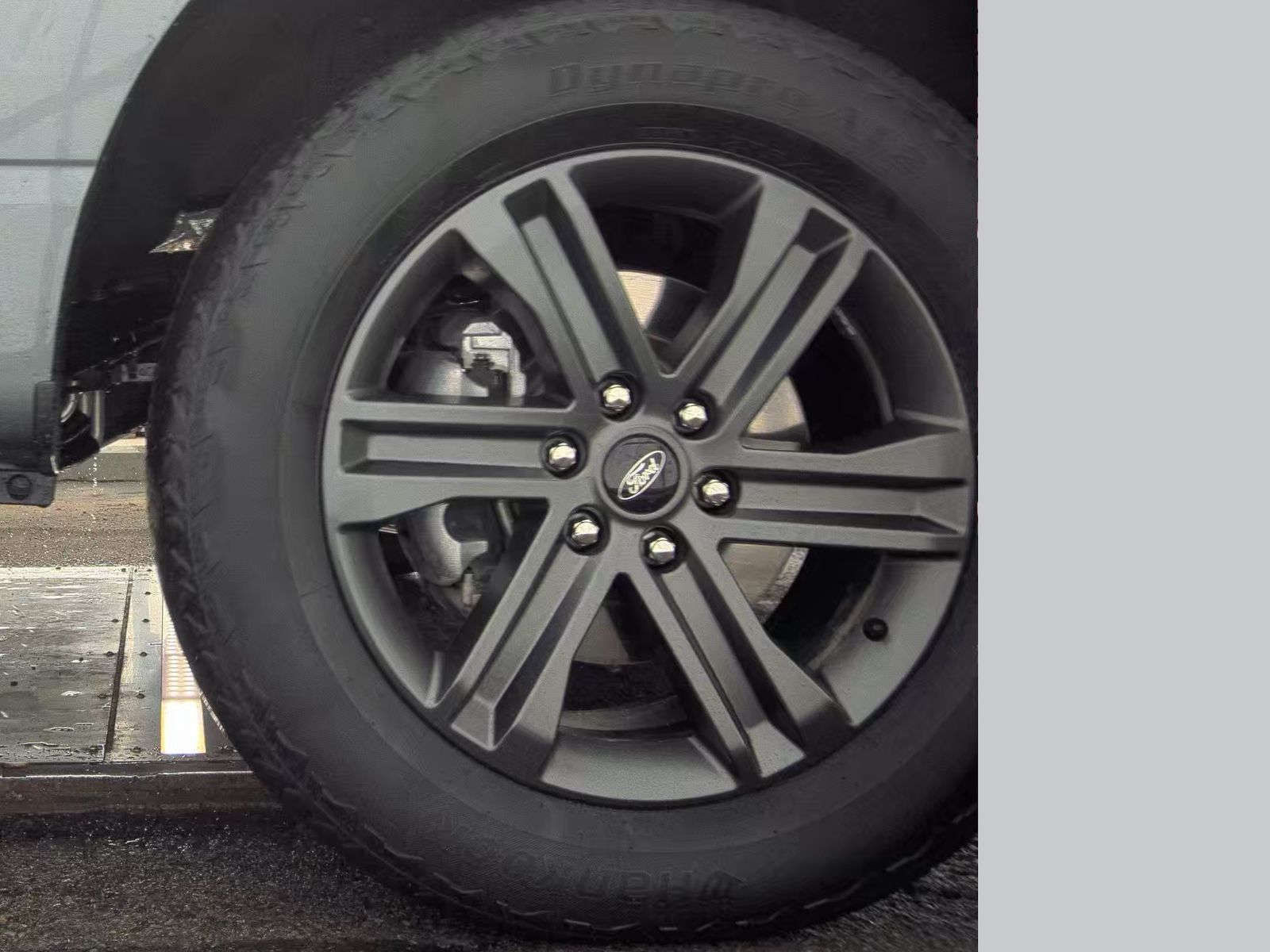 2023 Ford F-150 Hybrid Lariat AWD