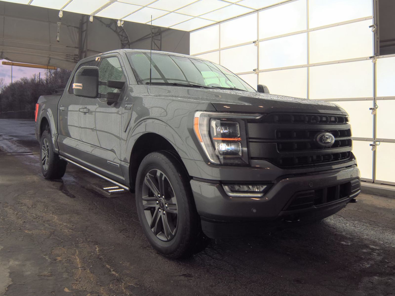 2023 Ford F-150 Hybrid Lariat AWD