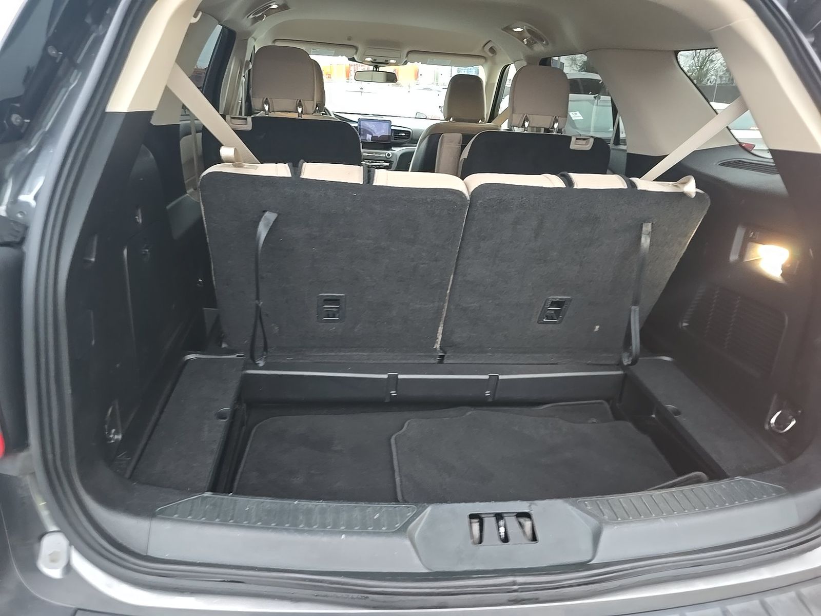 2020 Ford Explorer XLT RWD