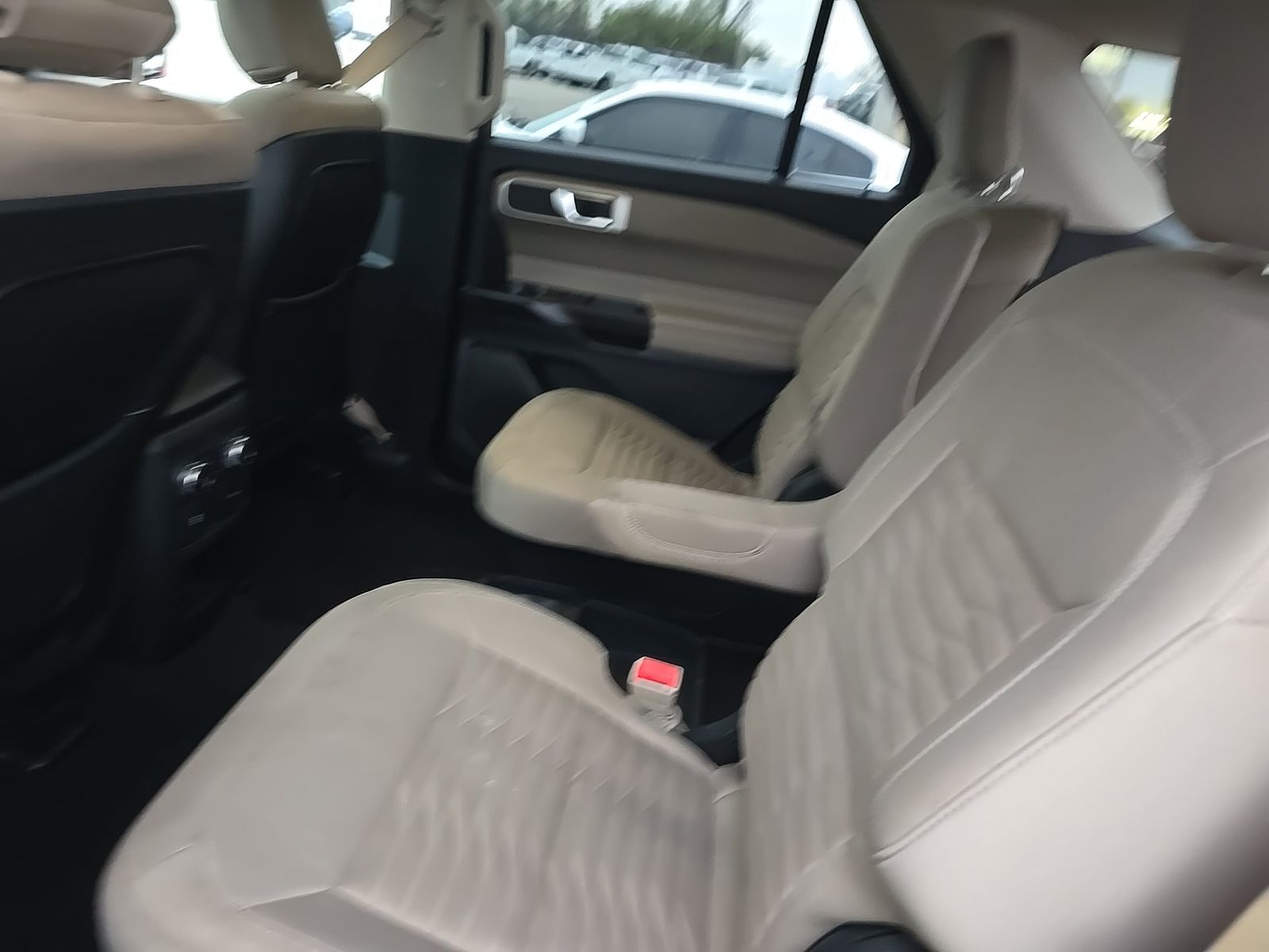 2020 Ford Explorer XLT RWD