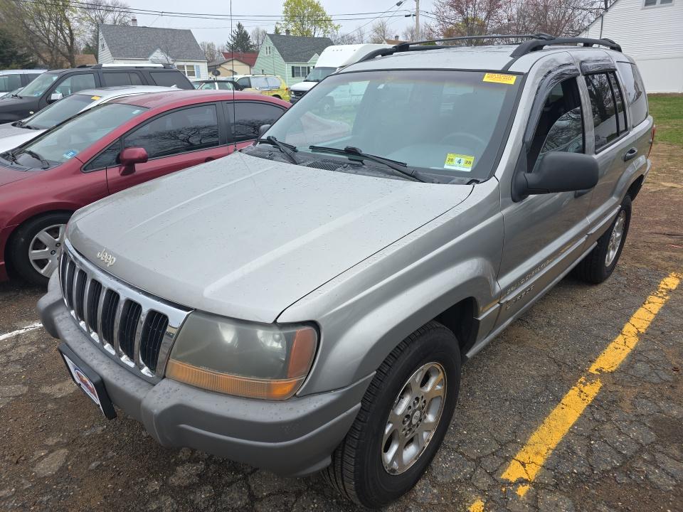JEEP LAREDO - 1