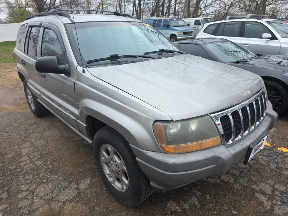JEEP LAREDO - 4