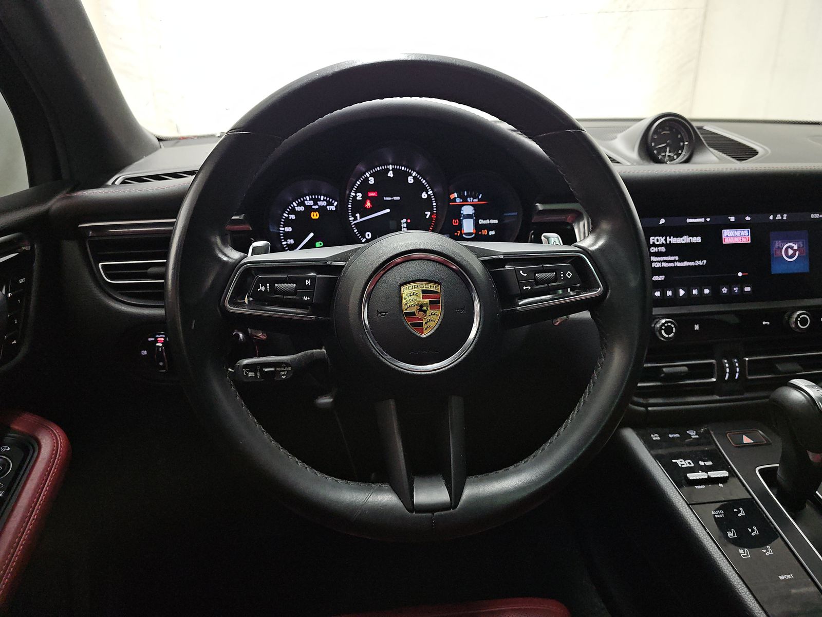 2023 Porsche Macan Base AWD