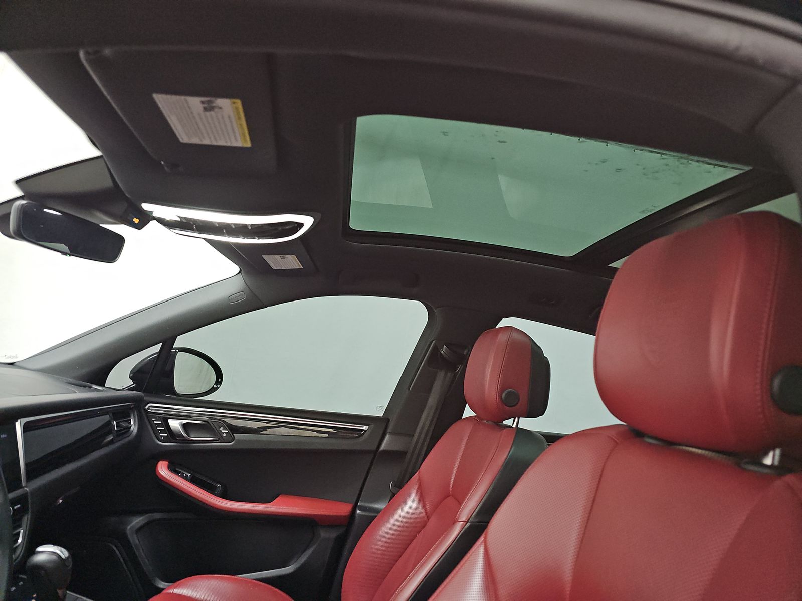 2023 Porsche Macan Base AWD