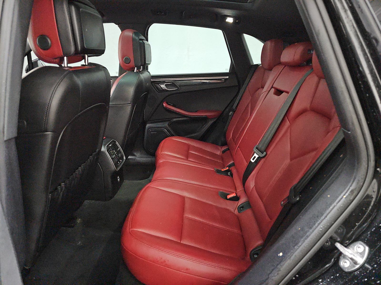 2023 Porsche Macan Base AWD