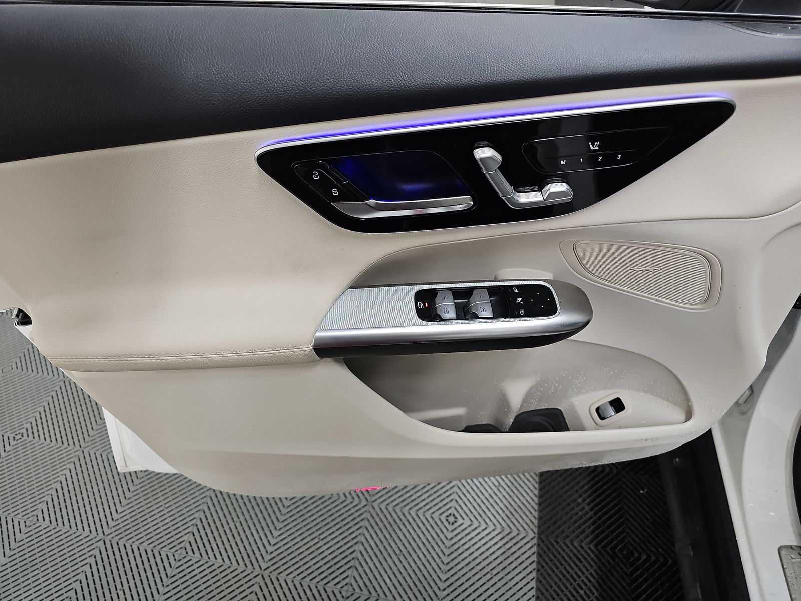 MERCEDES-BENZ GLC-CLASS - 10