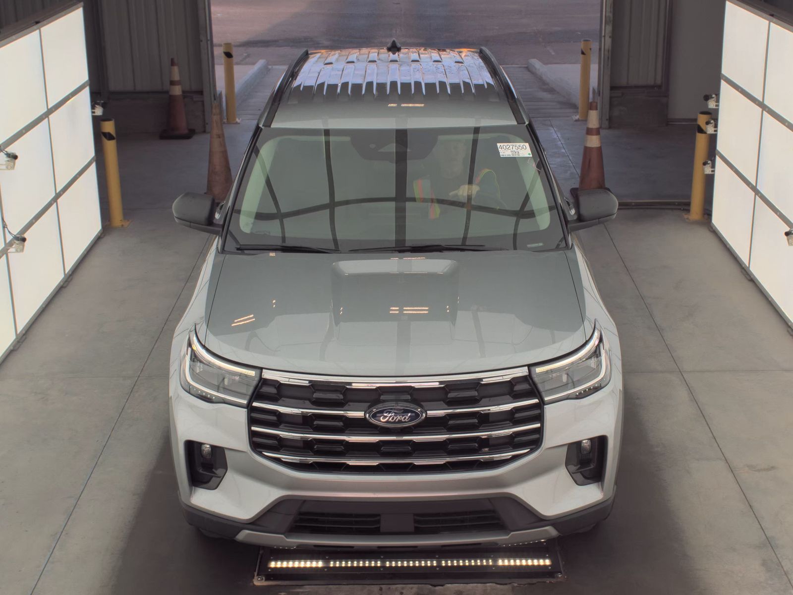 2025 Ford Explorer Active RWD