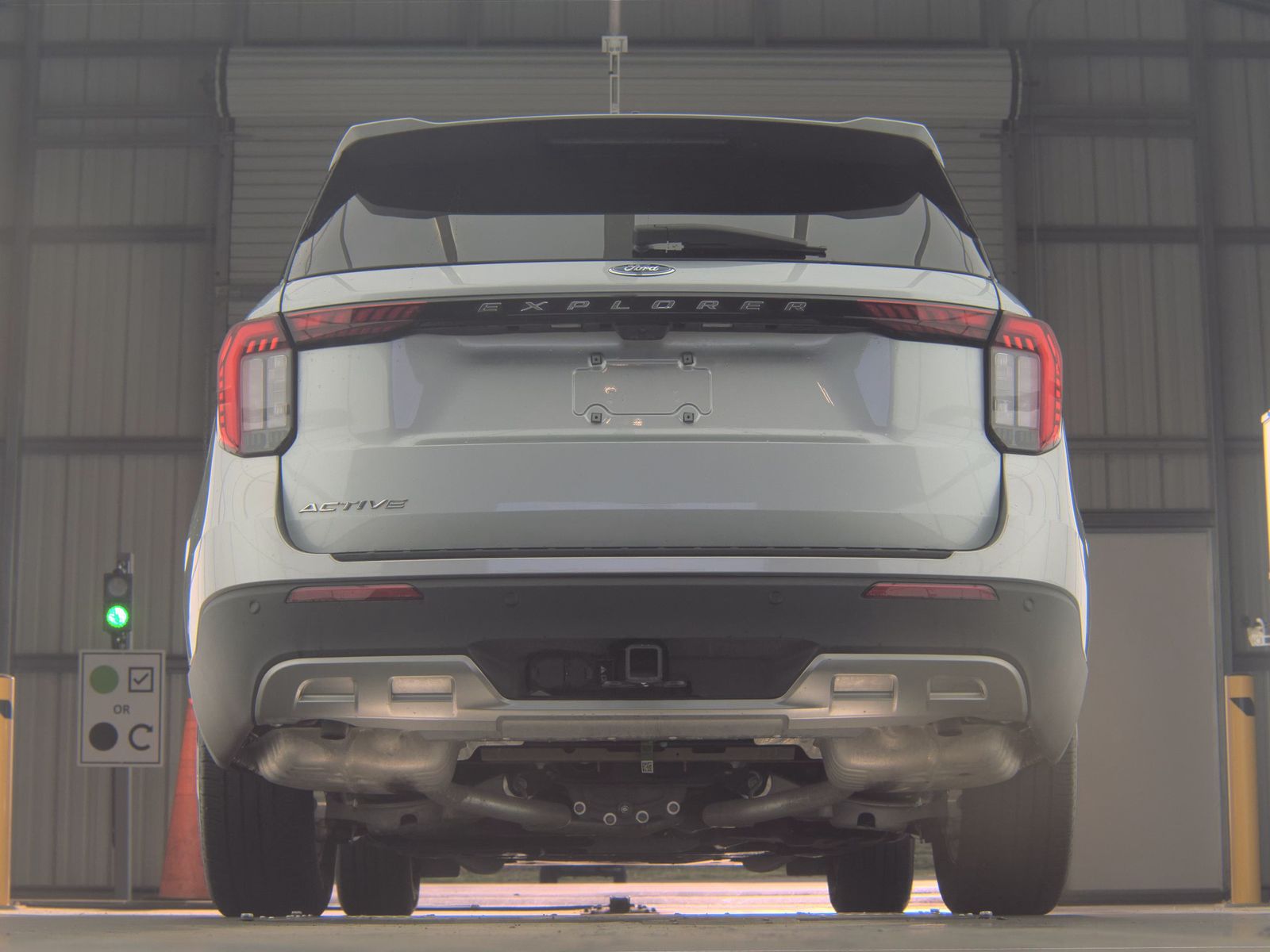 2025 Ford Explorer Active RWD