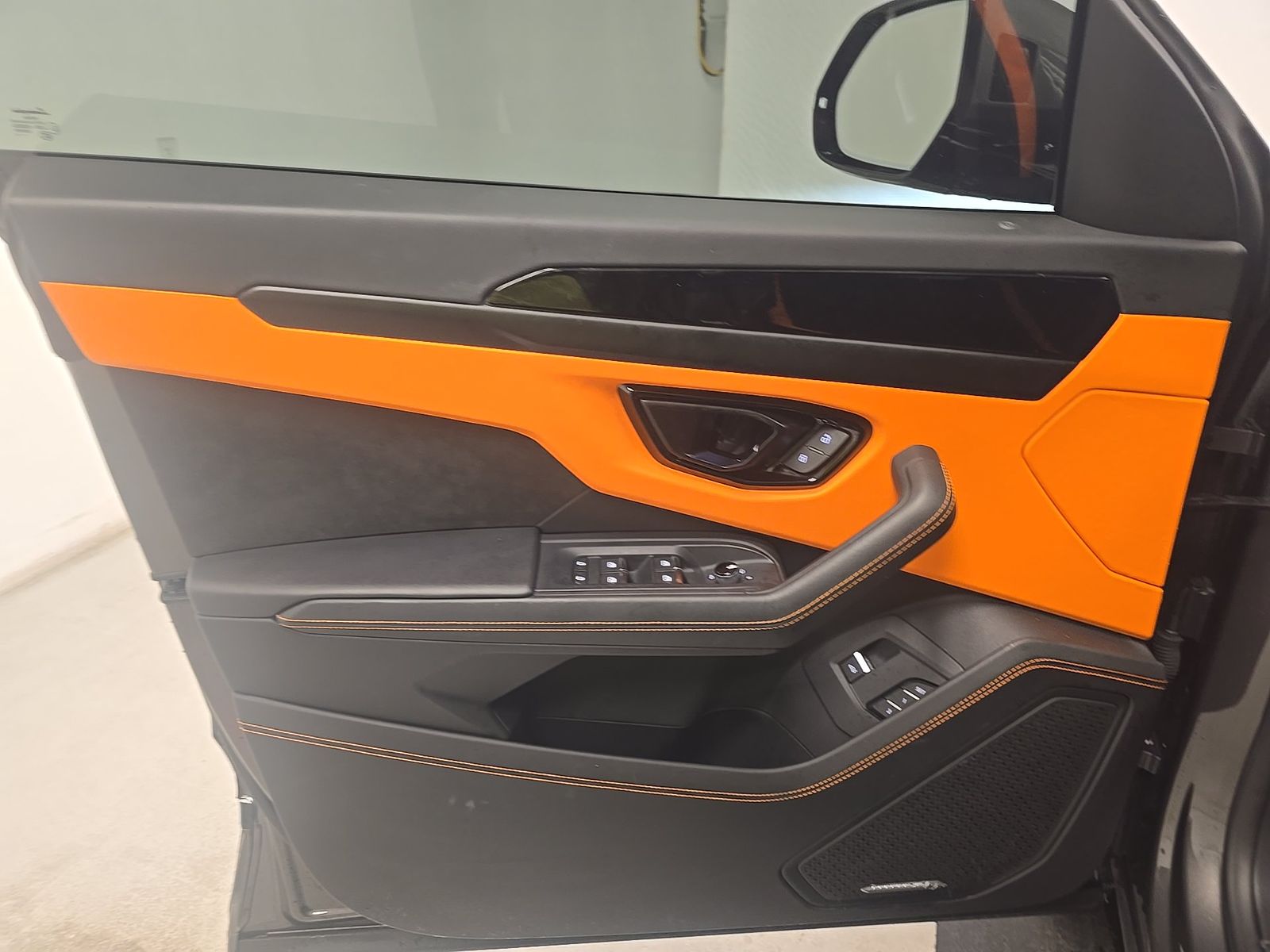 2024 Lamborghini Urus S AWD