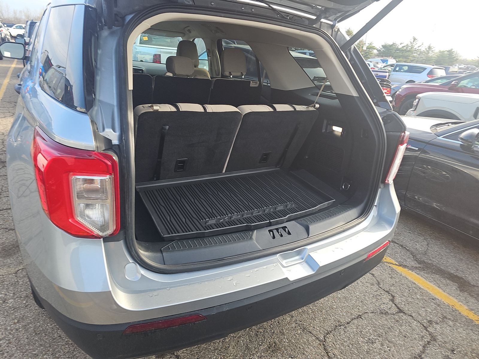 2022 Ford Explorer Base AWD