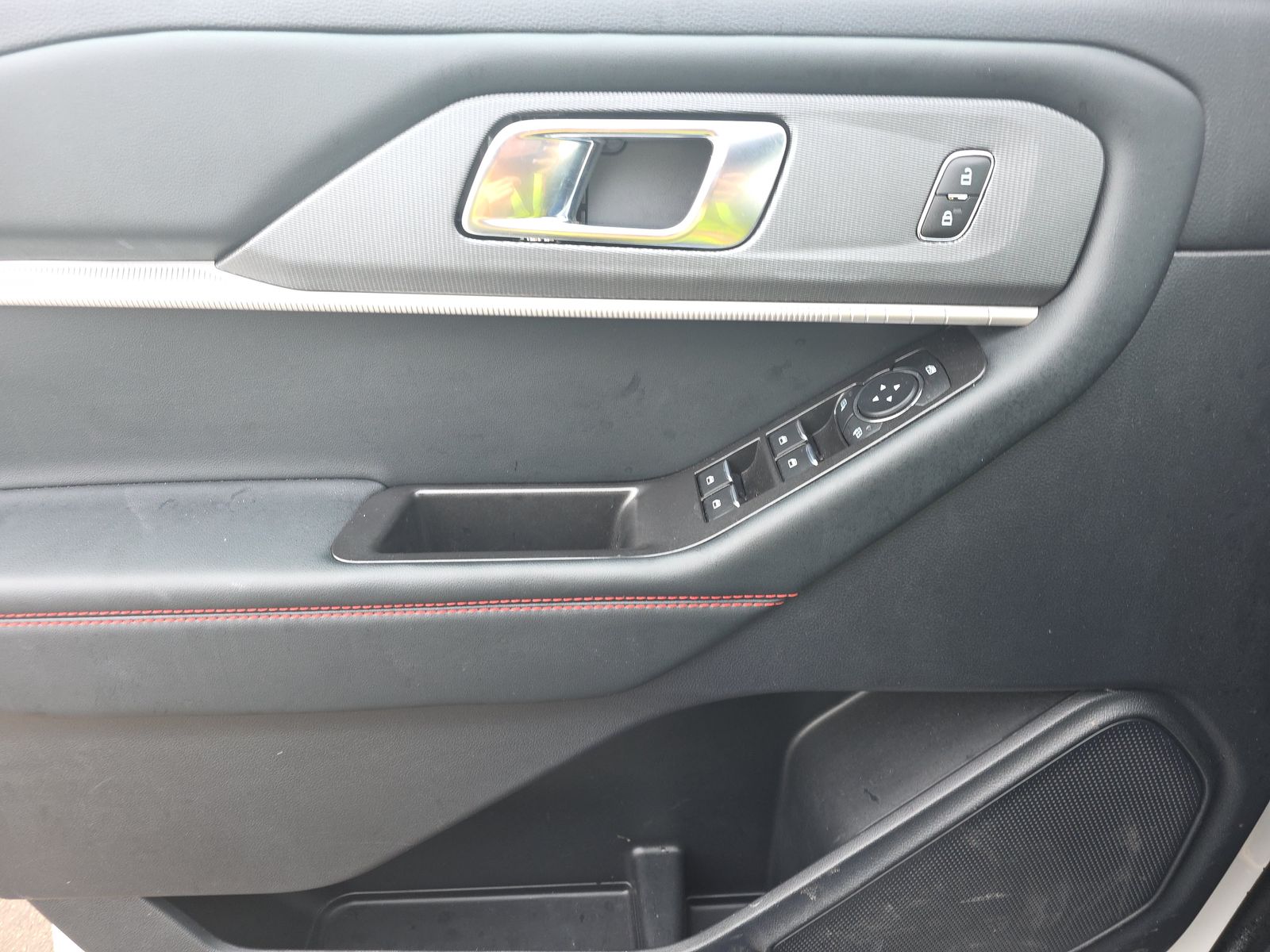 2025 Ford Explorer ST-Line AWD