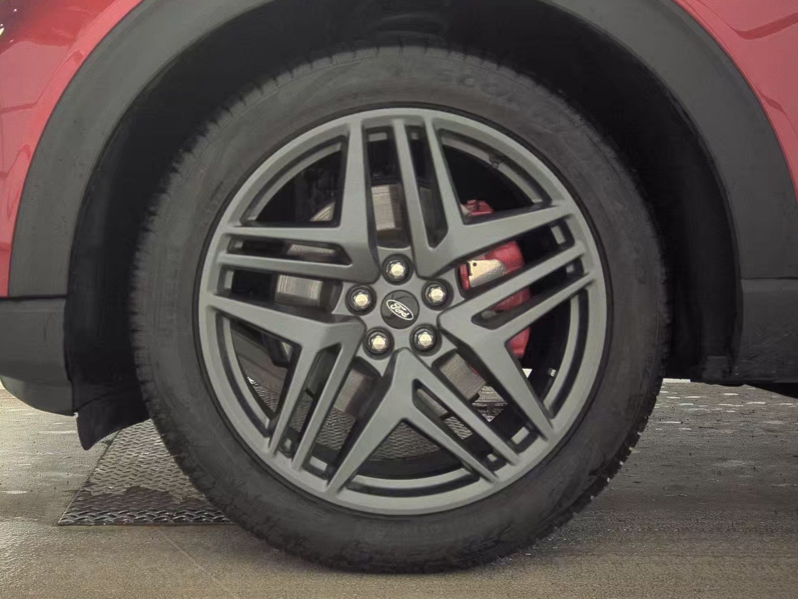 2025 Ford Explorer ST AWD