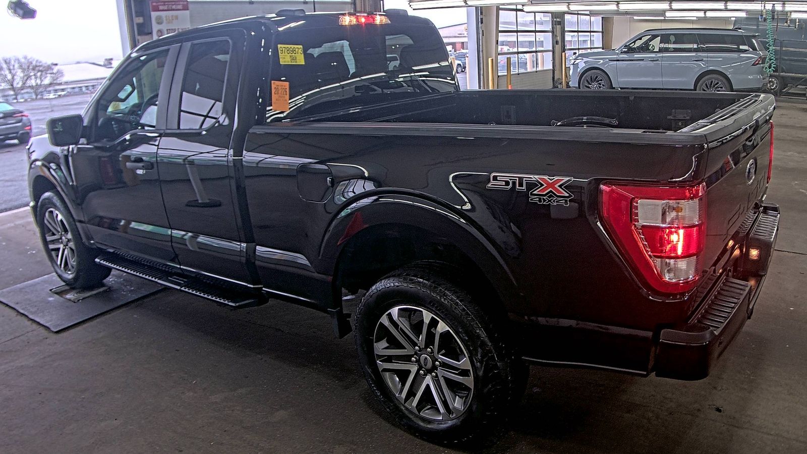 2023 Ford F-150 XL AWD
