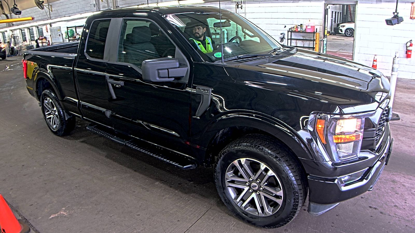 2023 Ford F-150 XL AWD