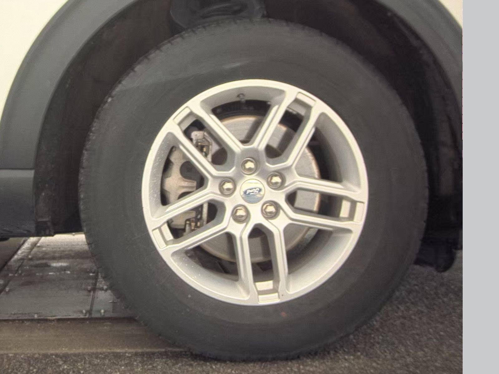 2025 Ford Explorer Active AWD