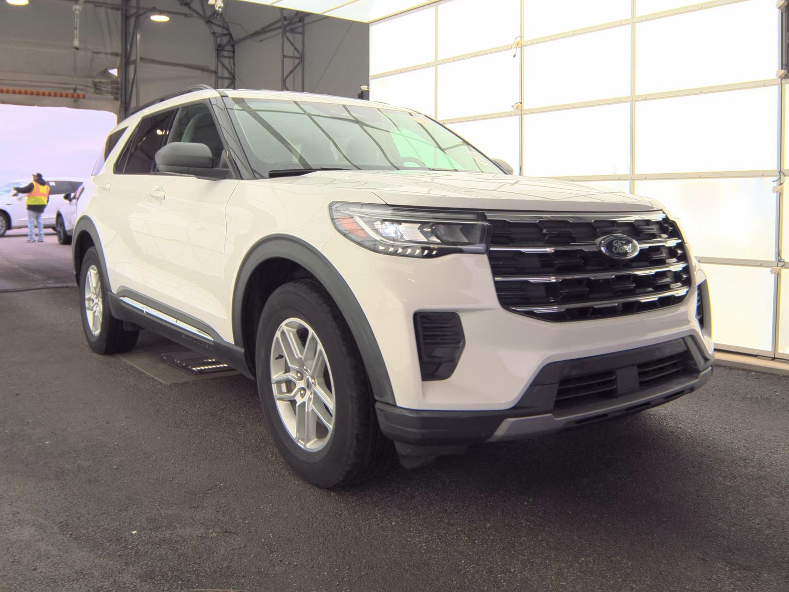 2025 Ford Explorer Active AWD