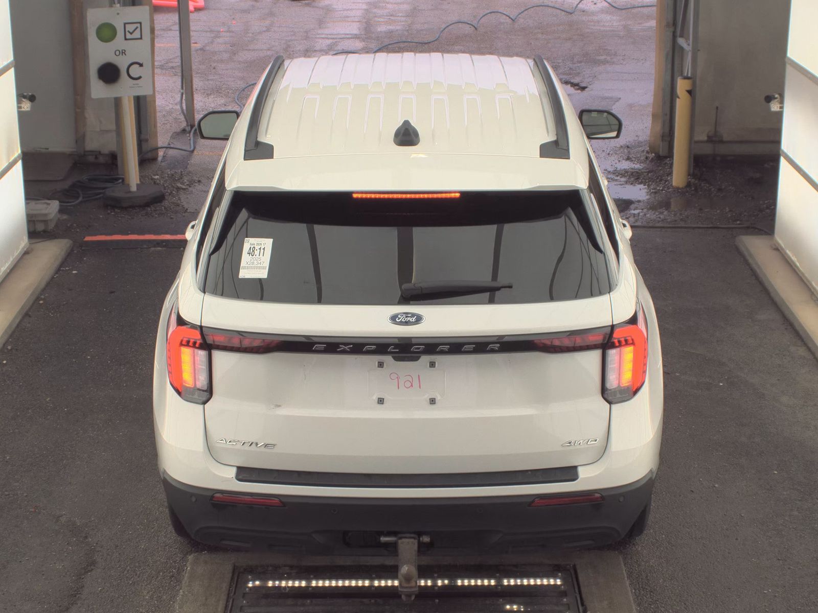 2025 Ford Explorer Active AWD