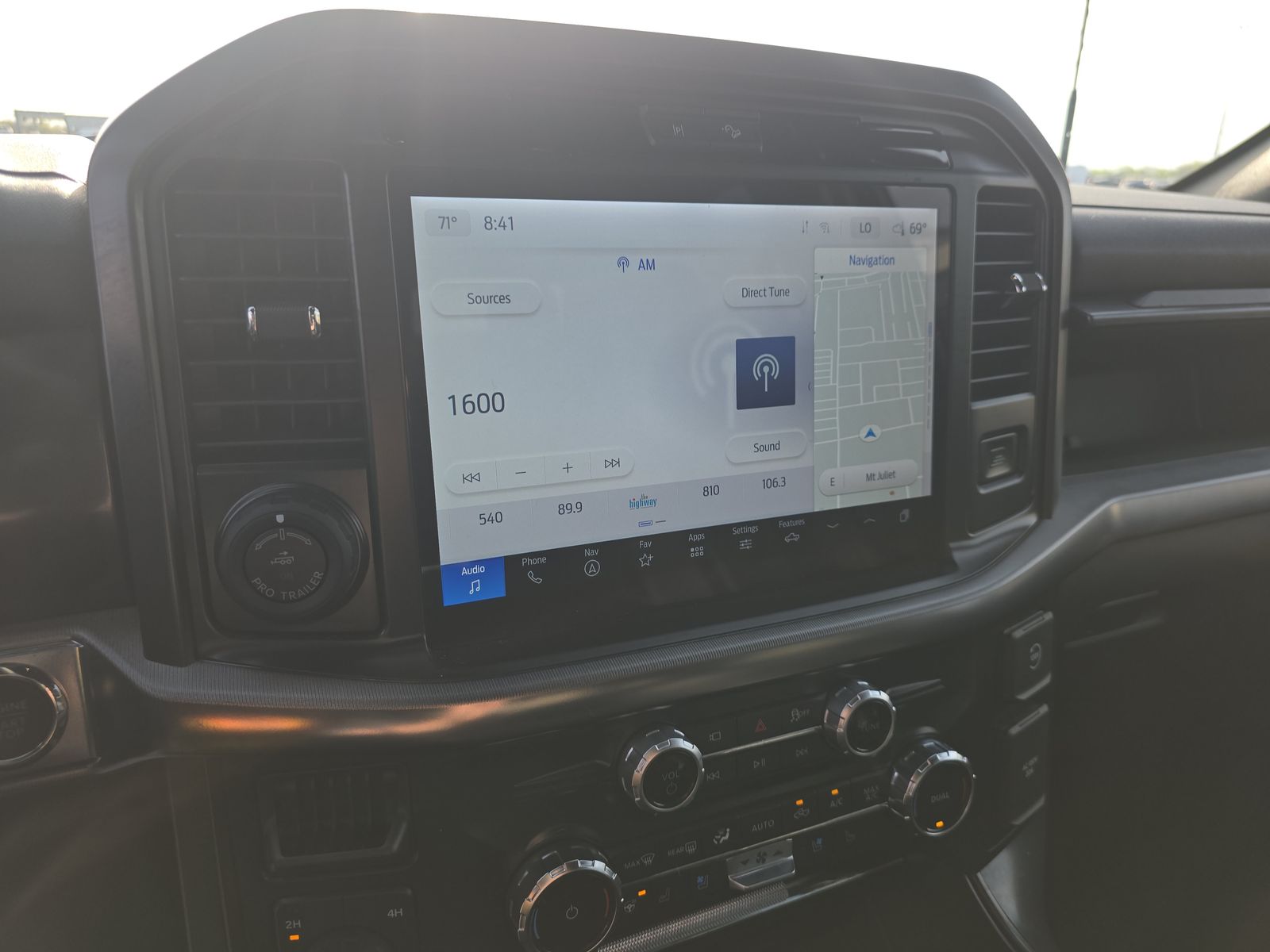 2025 Ford F-150 Hybrid Lariat AWD