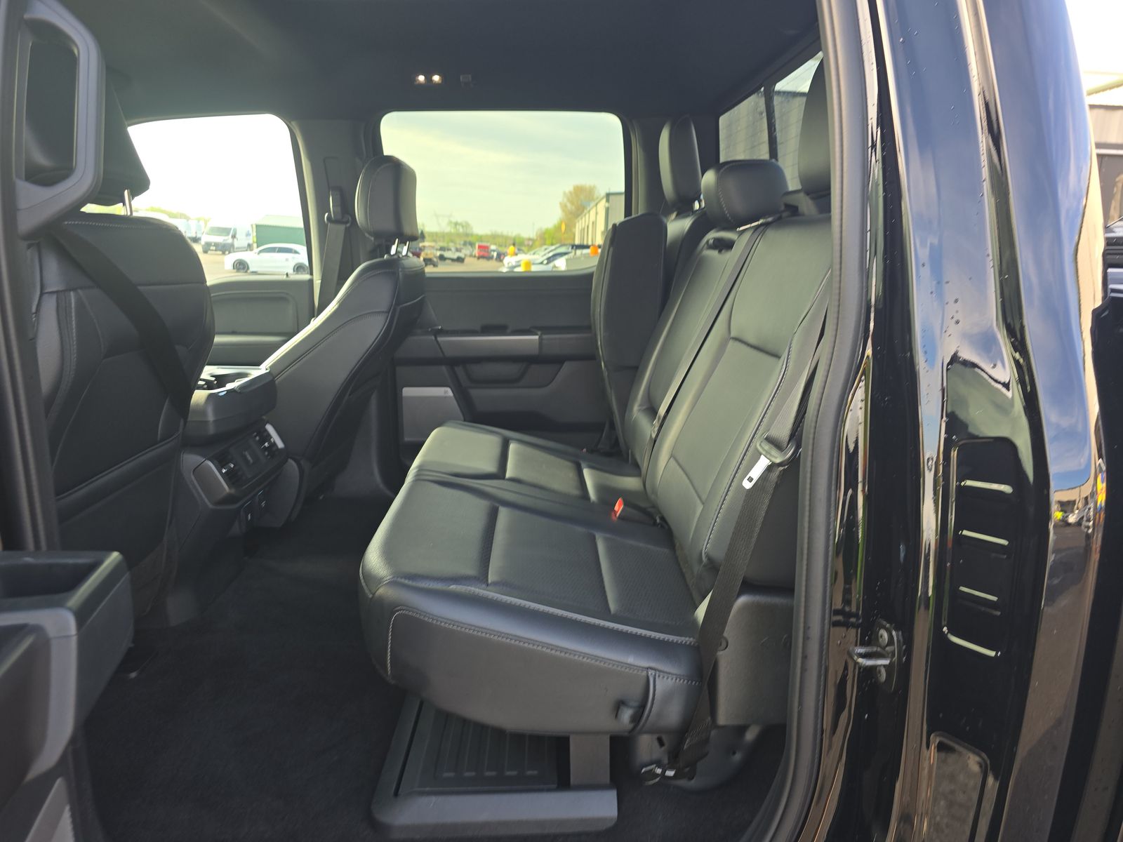 2025 Ford F-150 Hybrid Lariat AWD