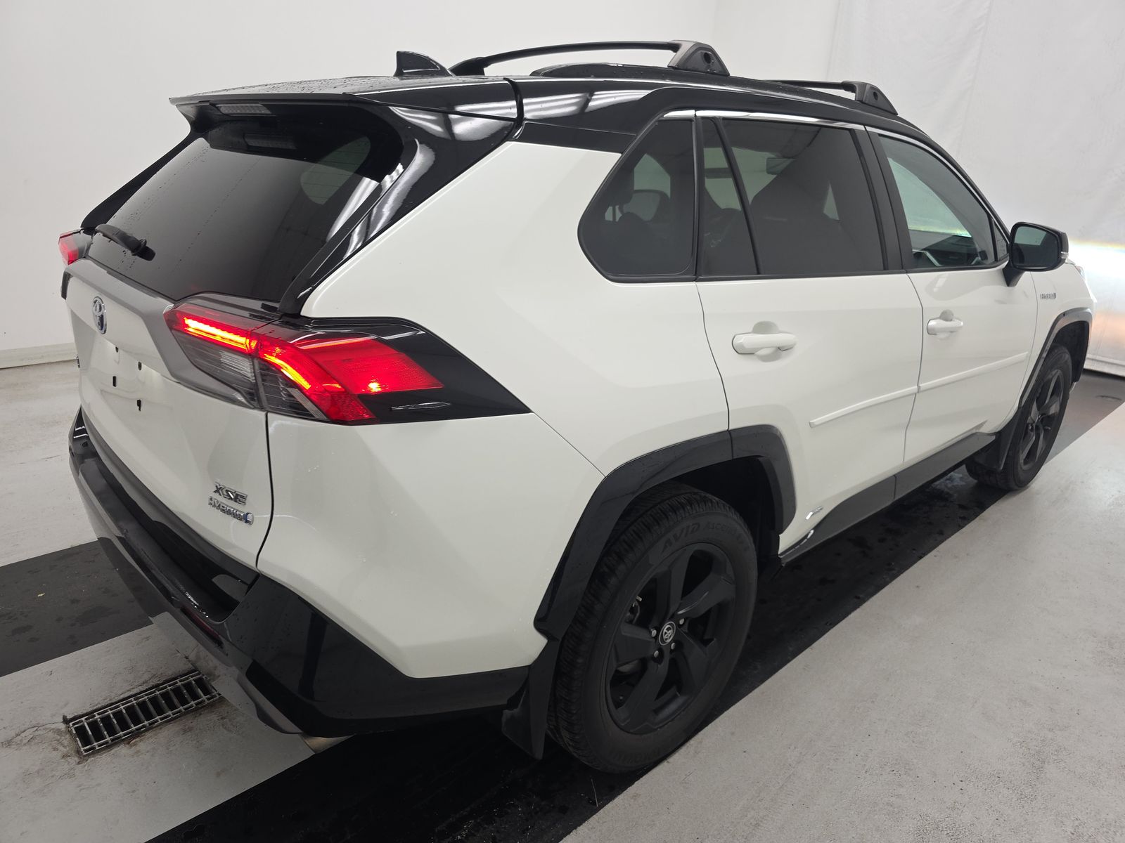 2019 Toyota RAV4 Hybrid XSE AWD