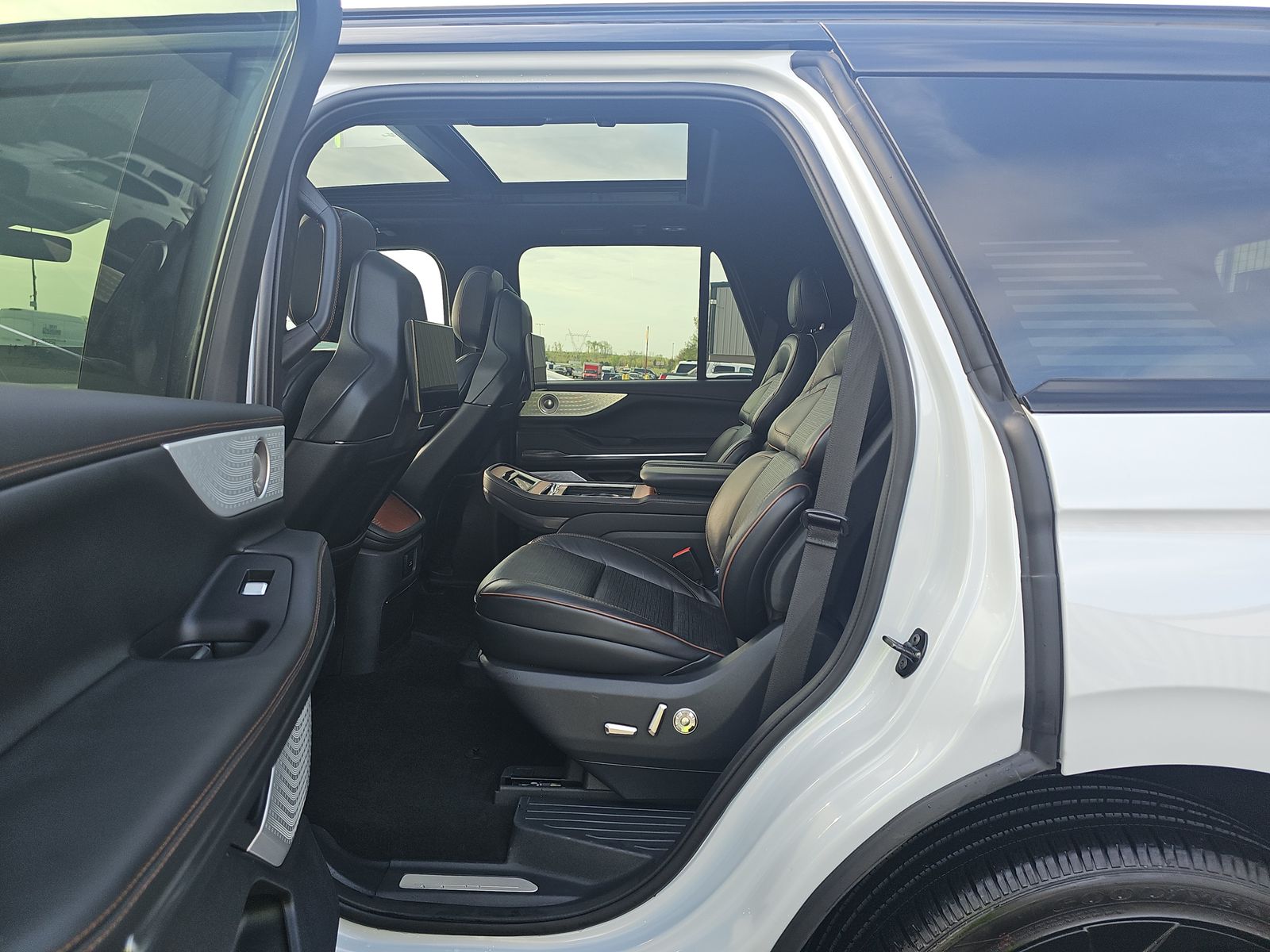 2025 Lincoln Navigator Black Label AWD