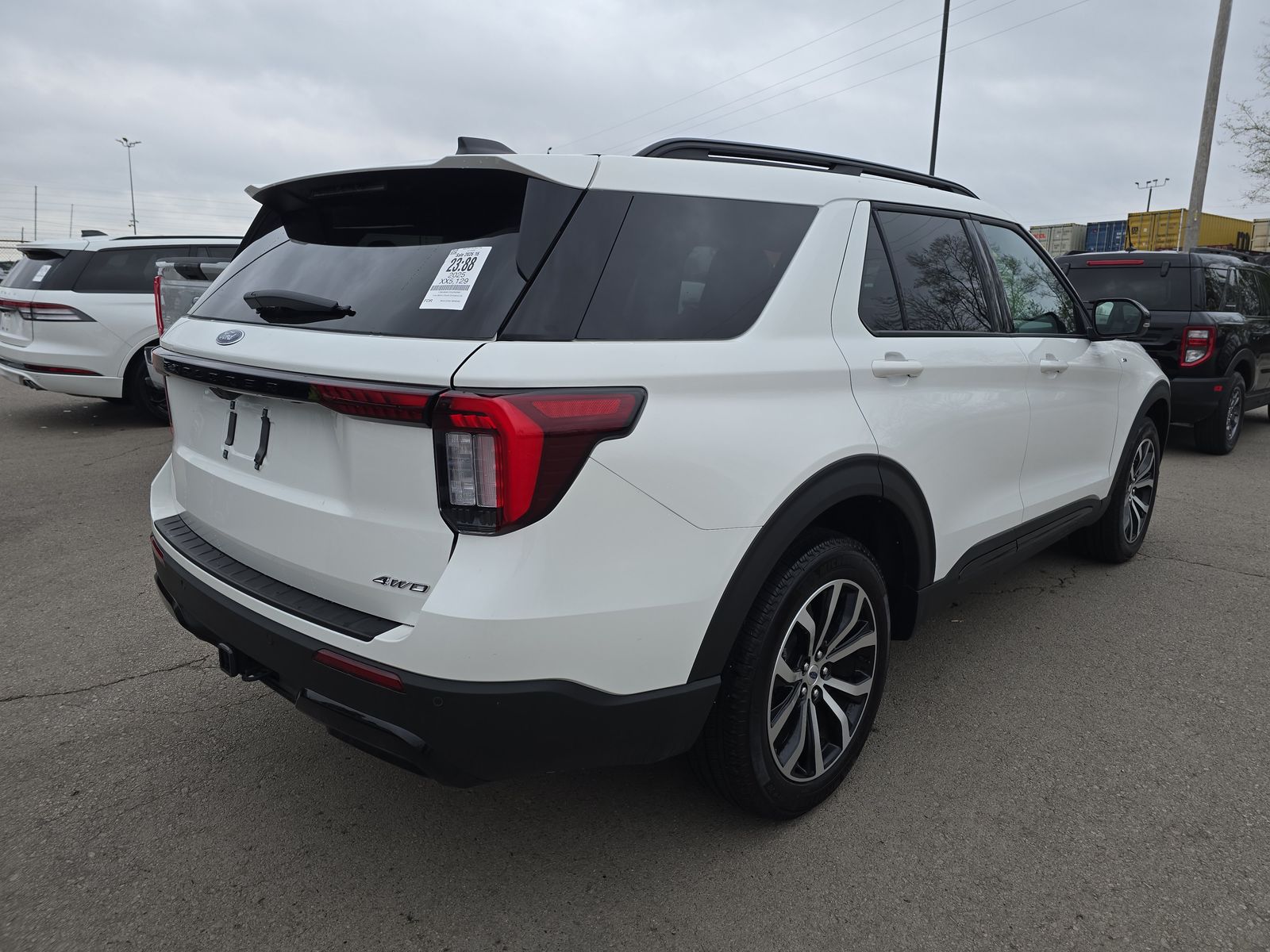2025 Ford Explorer ST-Line AWD