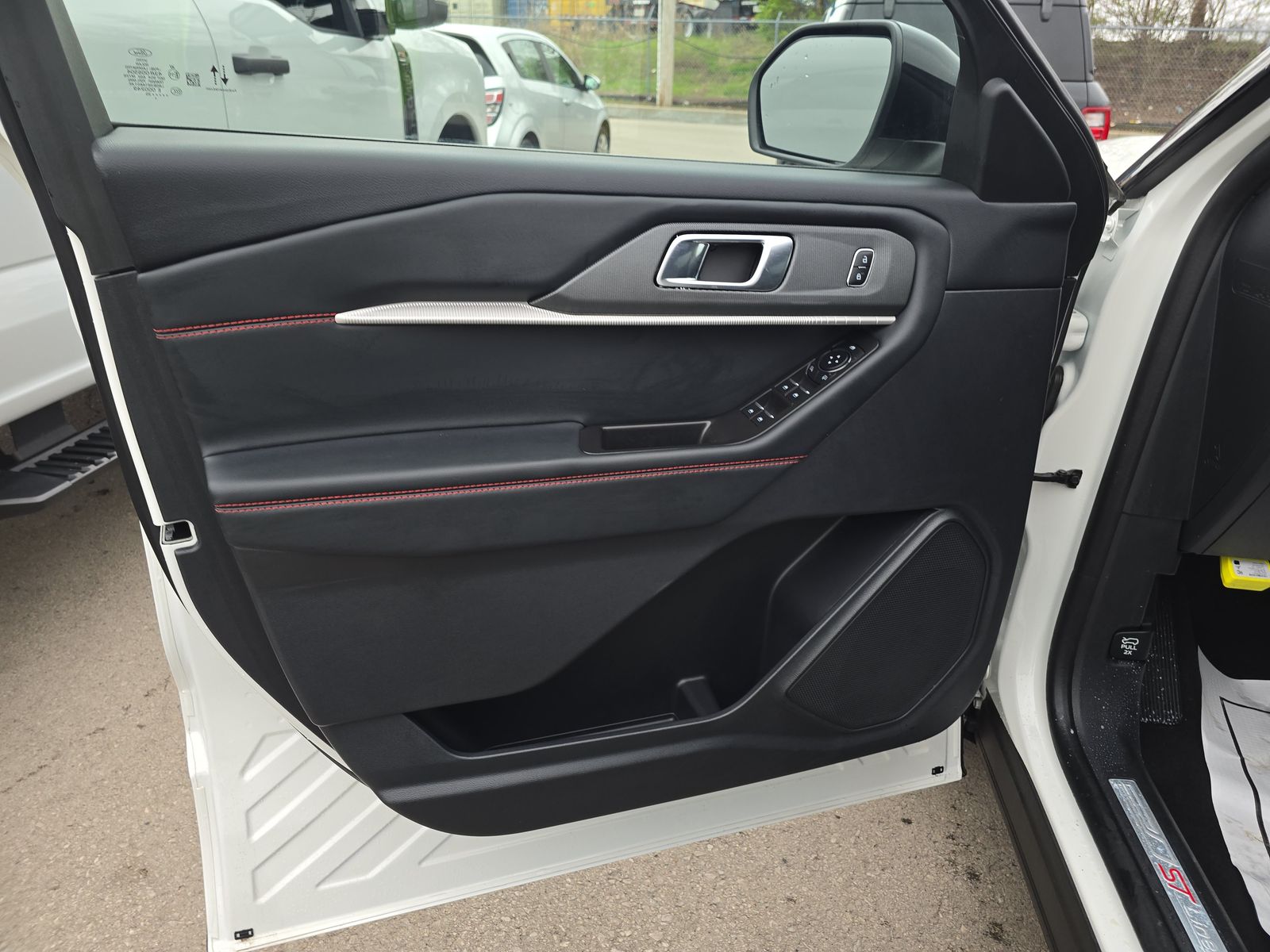 2025 Ford Explorer ST-Line AWD