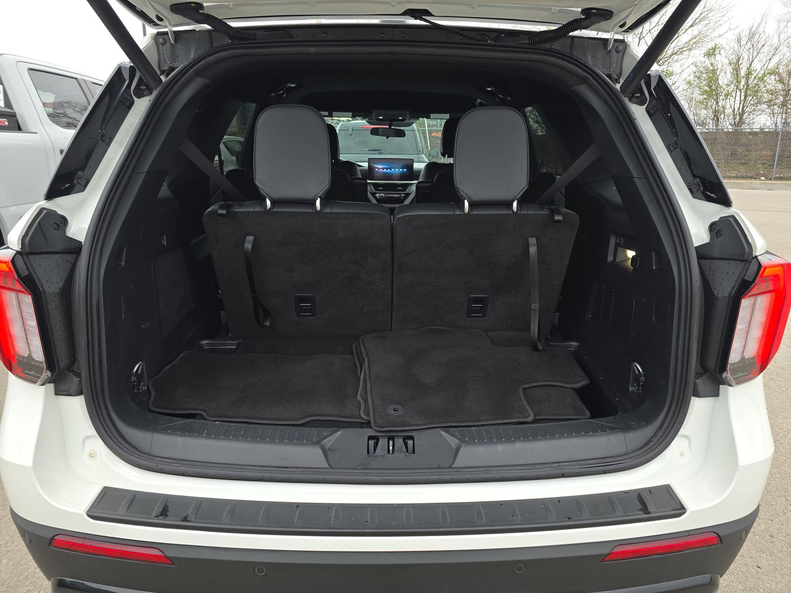 2025 Ford Explorer ST-Line AWD