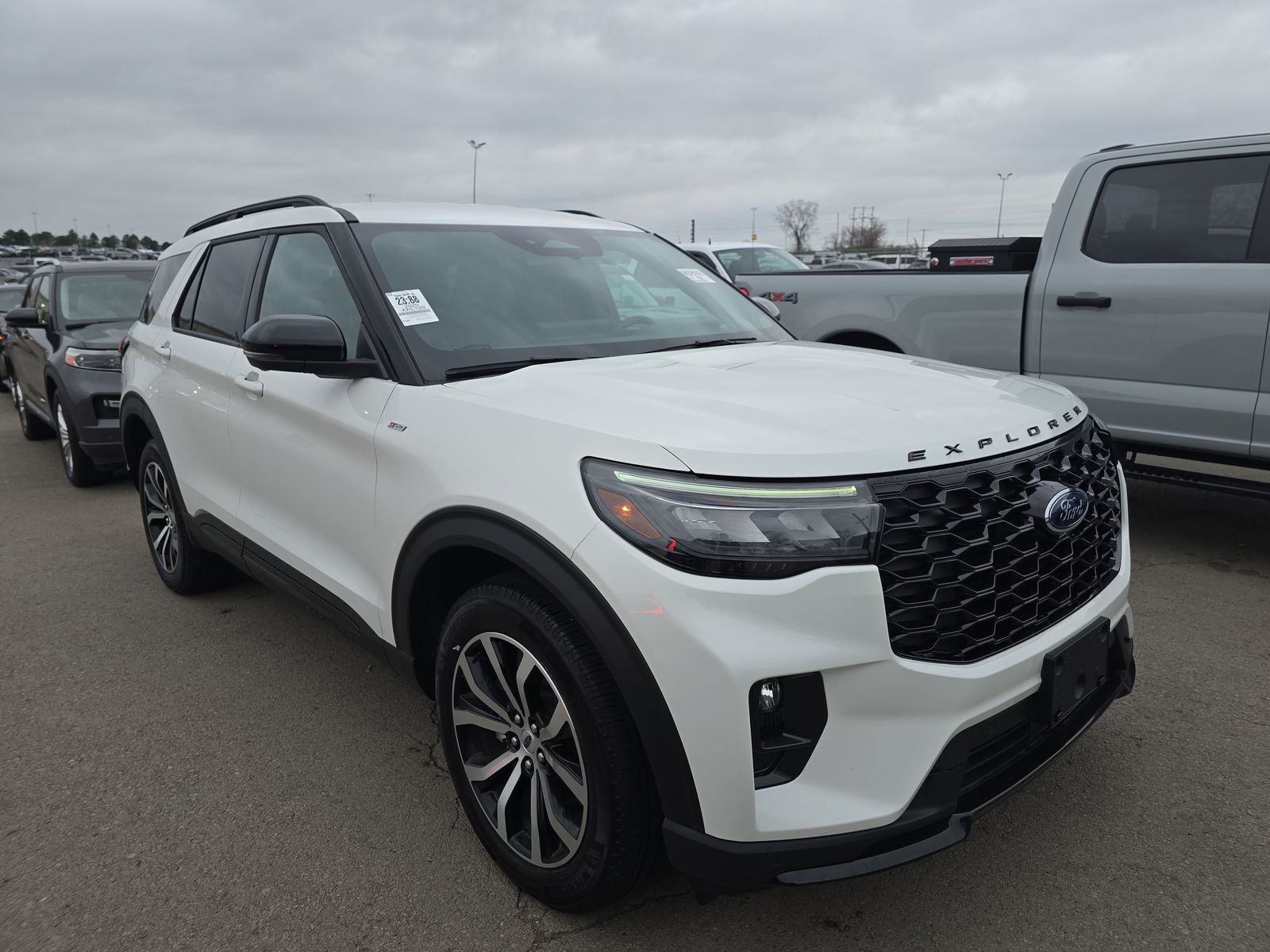 2025 Ford Explorer ST-Line AWD