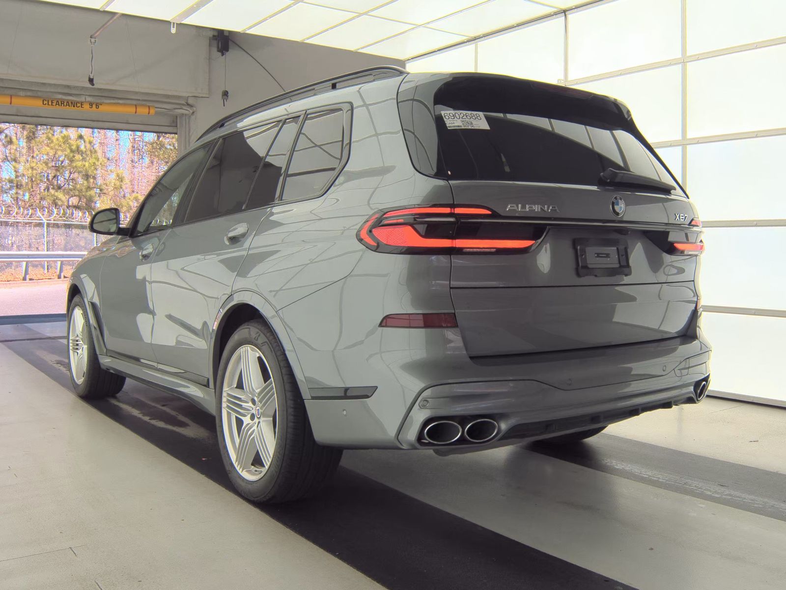2025 BMW X7 ALPINA XB7 AWD