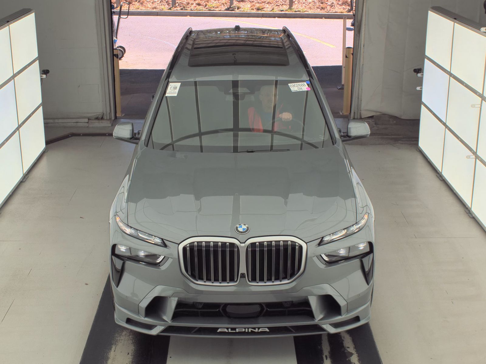 2025 BMW X7 ALPINA XB7 AWD