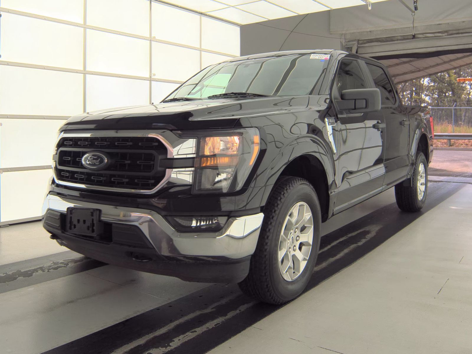 2023 Ford F-150 XLT AWD