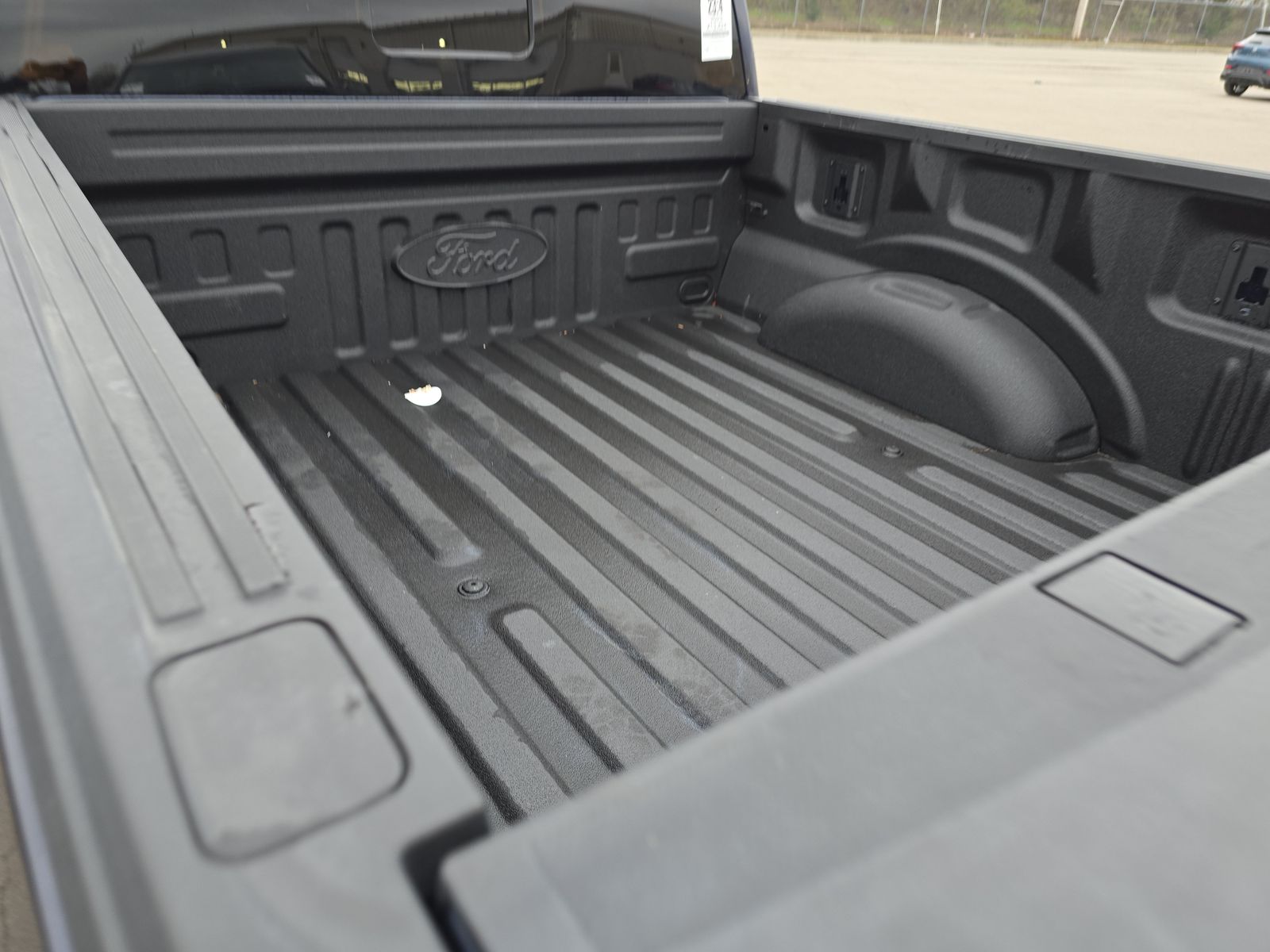 2023 Ford F-150 Hybrid Lariat AWD